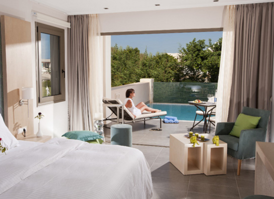 A luxury bedroom in Castello Boutique Resort & Spa